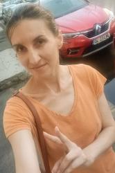 Escorte Sexy - Galați - Escorta matura particular iti pot oferi companie, intr-o ambianta placuta, clipe linistite la domiciliul meu .   Astept domni seriosi si manierati.  Detalii la telefon / whatsapp