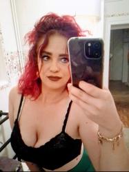 Bucuresti - Escorta Sexy - Ma numesc Larisa.  Sunt o roscata focoasa, pasionala dar si misterioasa.  Vrei sa petreci clipe de neuitat nu ezita sa ma contactezi.  Poze reale 100% confirm wapp