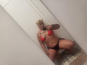 Escorte Sexy - Bucuresti - Escorta senzuala iti pot oferi companie, masaj de relaxare, intr-o ambianta placuta, clipe linistite la domiciliul meu sau al tau.  Astept domni seriosi si manierati.  Detalii la telefon