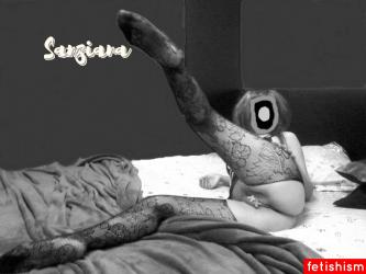 Bucuresti - Escorta Sexy - Esti un labagiu incurabil, innascut.  .  Esti mister Laba cu care-mi fac treaba.   Desi nu iti canta cocosul nici macar de dimineata, la mine vii sa te pedepsesc, fiindca nu iti tii instrumentul de masurat spatii interioare in pantaloni.  Amestecul de placere, frica, senzualitate, durere si dorinta crescanda fac din tine un masochist dependent de abilitatea mea de a te subjuga si chinui placut.  Prima oara imi devii captiv mental, apoi in pat.  Mintea ta si orgasmul tau imi apartin mie.  Cine merita bataita la fund? Recunoaste ca tu vei fi urmatorul maimutoi cu fundul rosu caruia ii place sa fie pedepsit de mine! Am sa iti agat doua sticle mari de Coca Cola de instrument si am sa ti-l picur cu ceara fierbinte! Sunt stapana Sanziana , o dominatoare stilata si fermecatoare.   Imi place ca sunt femeie, fiindca asta imi creeaza din start ascendet asupra ta stiind ca natura te-a facut slab in fata feminitatii mele si ti se pot arde repede rezistentele.  Daca m-ai vede trecand pe strada, privirea ta ar ramane lipita de fundul meu si gandul tau s-ar lua dupa mine.  Imi place sa detin controlul, savurez fiecare clipa in care imi exercit puterea asupra ta si  rad  cu pofta de bucuria triumfului meu asupra ta.  Imi place sa fac din tine robotelul meu programat, nu conteaza la ce imi servesti, daca esti masina de spalat, fier de calcat sau aragaz.  Iti propun jocuri de rol palpitante, in tinute sexy si provocatoare, jocuri de supunere si de dominare soft sau dure, umilire, feminizare, crossdresser, incornorare, o gama larga de fetisuri, masaj la prostata, corporal, facial, la scalp, bondage, spanking, trampling, biciuire, sensory play, strapon play, fingering, gagging, pegging, fisting, uro, facesitting, orgasm control si sunt deschisa si la alte fantezii dorite de tine. 