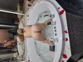 București - Escorta Sexy - Escorta senzuala iti pot oferi companie sune cuplusoțsisoțievăasteptamsăvadescoperițicelemaiascunsesecreteșifanteziisuntemdeschișișinaturali.  .  .  .  , masaj de relaxare, intr-o ambianta placuta, clipe linistite la domiciliul meu sau al tau.  Astept domni seriosi si manierati.  Detalii la telefon
