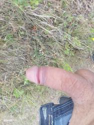 Escorta Sex - Tnar dotat peste medie pentru doamne si cupluri curat discretie igiena masaj de relaxare sunt un tnar singur pentru doamne si cupluri curat discretie igiena dotat detali watap sau telefon - Telefon: 0726629474 