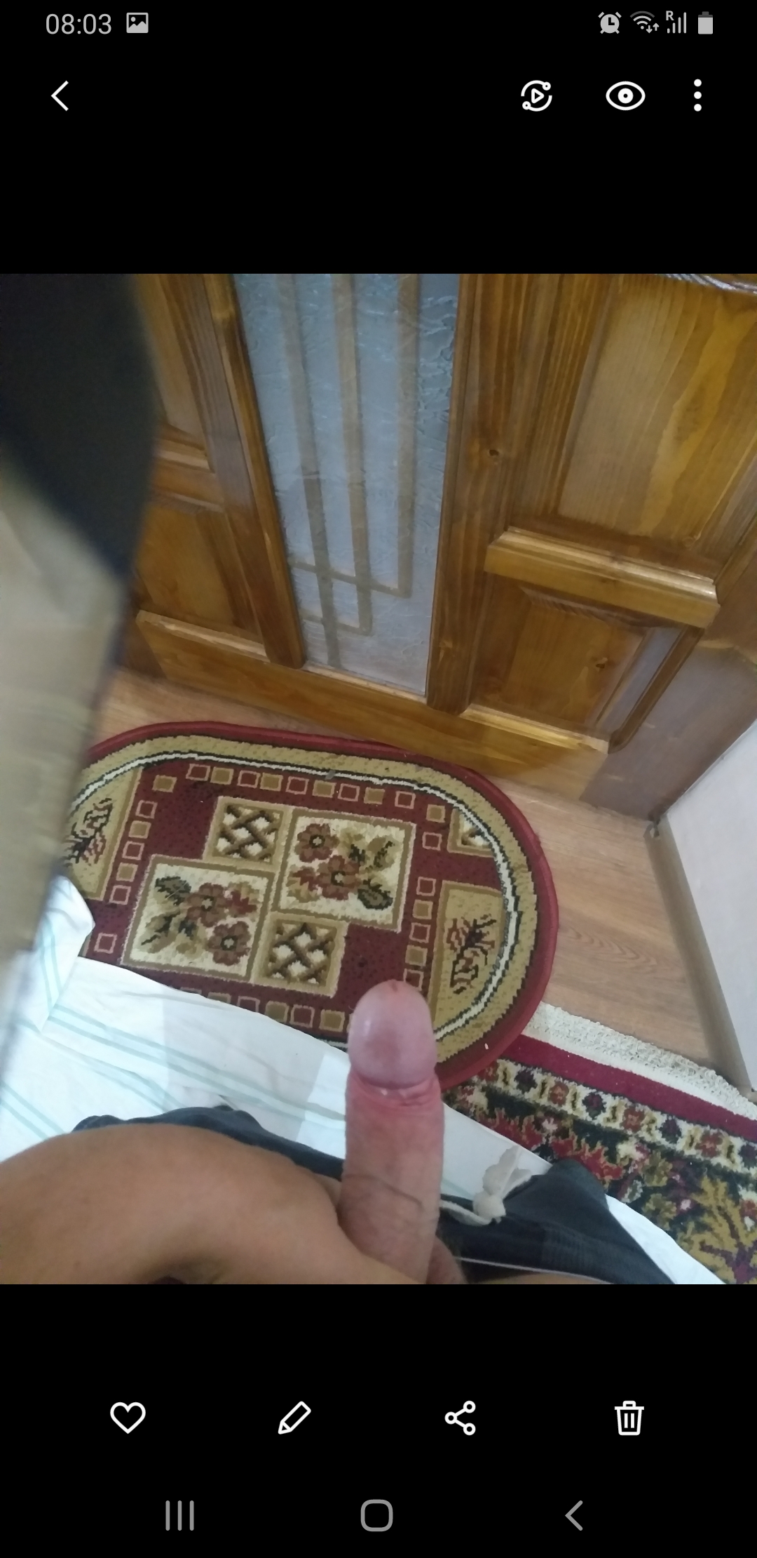Escorta Sex - Buna doar pentru femei dotat viril ofer servici gratis am masina - Telefon: 0757337840 