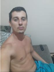 Bucuresti - Escorta Sexy - Cuplu fara inhibitii, se poate si separat.  Amandoi suntem bi-versatili