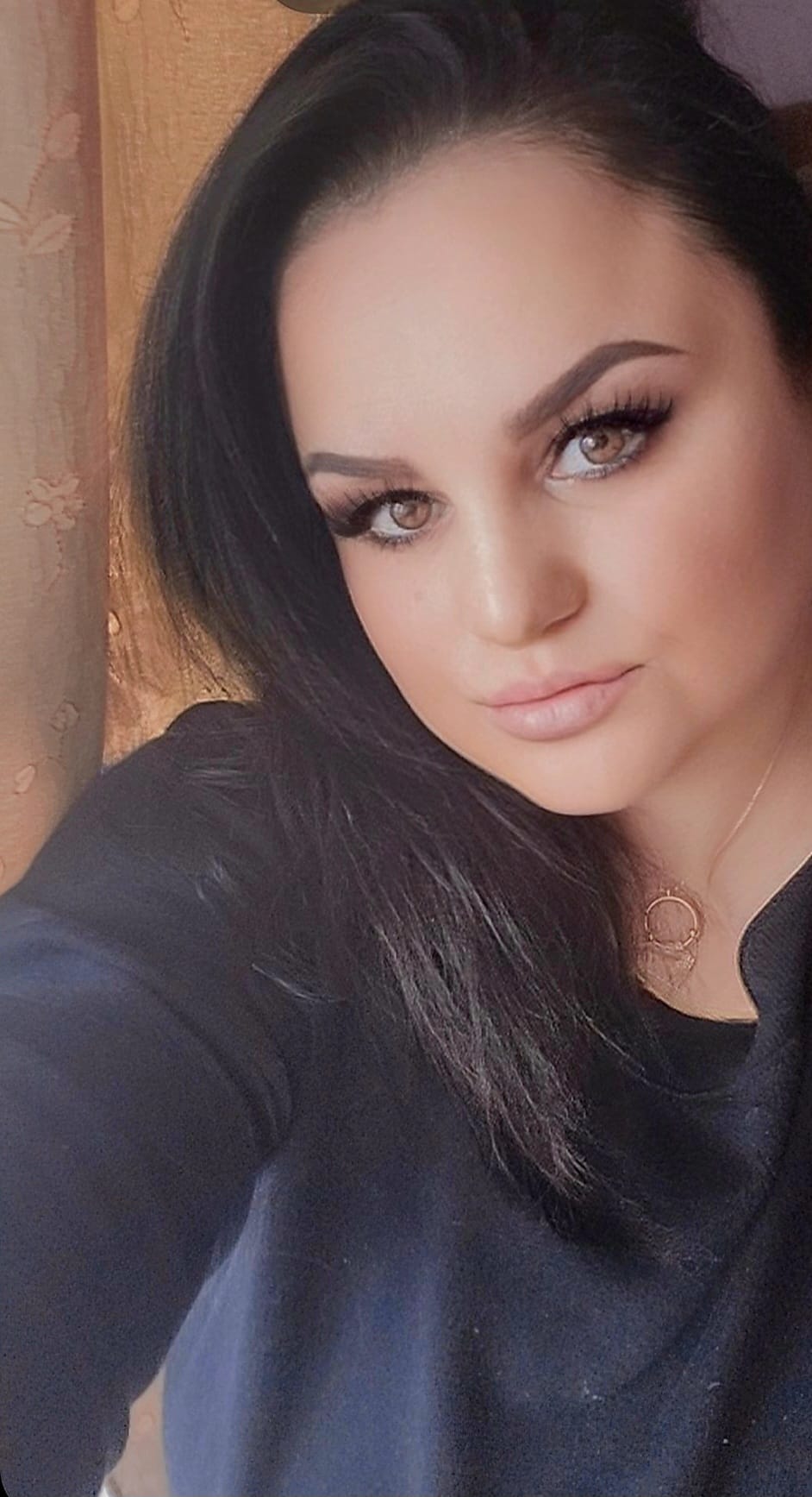 Escorta Sex - Escorta bruneta reala, draguta si cu bun simt ofer companie, masaj terapeutic si masaj corporal de intretinere.  Prosoape curate, igiena.  Pt.  detalii in plus suna-ma.  Detalii la telefon.  - Telefon: 0757881980 