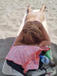 București - Escorta Sexy - Escorta senzuala iti pot oferi companie, suntem cuplu soț si soție vă asteptam să va descoperiți cele mai ascunse fantezii si secrete suntem deschisi si naturali.  .  .  masaj de relaxare, intr-o ambianta placuta, clipe linistite la domiciliul meu sau al tau.  Astept domni seriosi si manierati.  Detalii la telefon