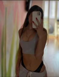 Bucuresti - Escorta Sexy - Bună sunt o femeie care se bucură de compania unui bărbat adevărat, o persoană respectuoasă și elegantă.  
Vei aprecia comportamentul meu fără grabă.  
Vreau doar să mă relaxez , sa ne bucurăm de timpul petrecut împreună.  
Bărbatul ideal pentru mine este un gentleman ocupat, extrem de generos, înțelegător și extraordinar de calm!
Îmi place ceea ce fac și vă promit că și vouă vă va plăcea.  
Caut pe cineva care să mă trateze la fel de minunat pe cât știu că îi pot trata.  .  .  aș fi plăcerea ta sexy și obraznică.  
Îți promit că pot să păstrez orice secret.  Atâta timp cât va există seriozitate din partea ta, îți pot deveni cea mai bună prietenă.  Deschisă la minte, am să te surprind în mod plăcut!
Lasă-te ispitit de această experiență unică