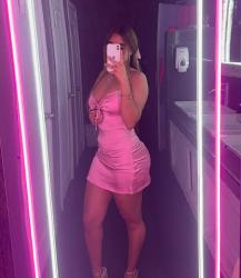 Escorte Sexy - Bucuresti - Escorta sexy si atenta la detalii te astept la mine domn serios sa-ti ofer cele mai bune servicii de companie, masaj de relaxare, body cu creme si uleiuri parfumate, esti un domn caruia ii place atmosfera atunci suna-ma, nu iti va parea rau.  Detalii la telefon. 