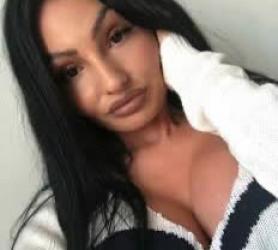 Escorte Sexy - Cluj - Escorta sexy si atenta la detalii te astept la mine domn serios sa-ti ofer cele mai bune servicii de companie, masaj de relaxare, body cu creme si uleiuri parfumate, esti un domn caruia ii place atmosfera atunci suna-ma, nu iti va parea rau.  Detalii la telefon. 