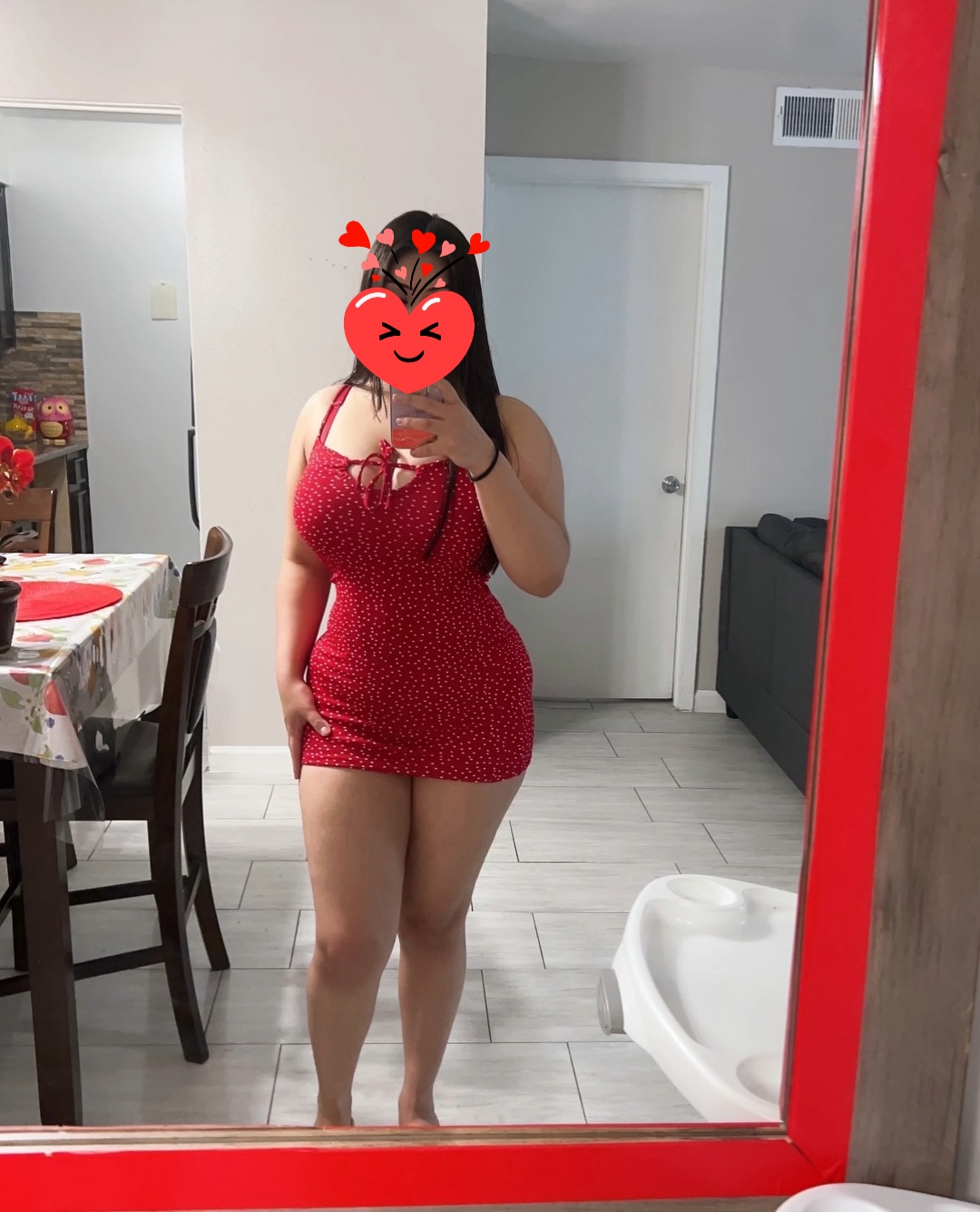 Escorta Sex - Top escorta bruneta titrata, cu experienta, o fire placuta, calma si rabdatoare ofer companie, masaj de relaxare si terapeutic in conditii de lux.  Detalii la telefon.  - Telefon: 0752345071 