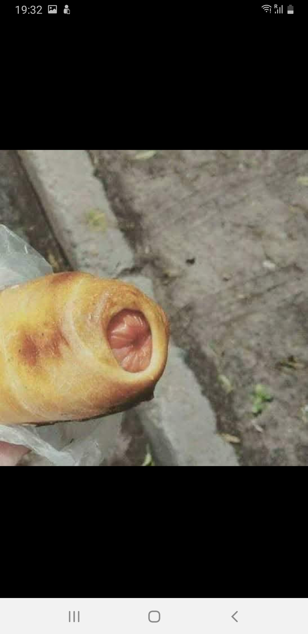 Escorta Sex - Buna fetelor barbat singur dotat viril tânăr ofer totul ma deplasez am masina gratis hai sa vorbim pe watshapp - Telefon: 0747480070 