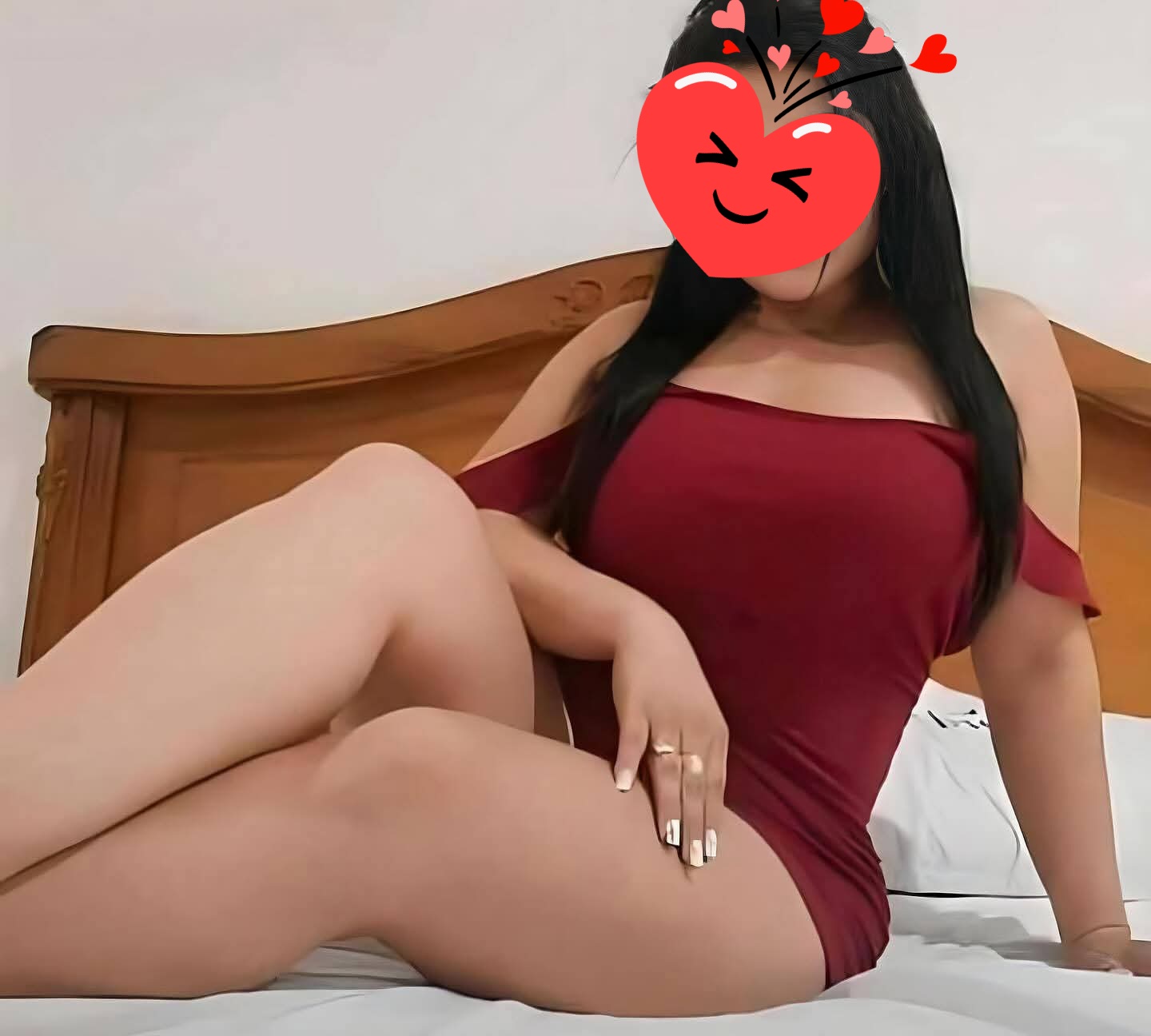 Escorta Sex - Buna , Ma numesc Roxana
Vizitează-mă si nu vei pleca dezamăgit de la mine.  
Bruneta dulce, cu mult bun simț și igienă maximă.  
Câteva calități de-ale mele sunt :
Elegantă, rafinată.  .  .  
Restul va las pe voi sa le descoperiți.  
Dacă și tu îți dorești un moment intim și de neuitat, atunci contactează-mă.  
Servicii de vis și de neuitat.  .  .  .  
Vă aștept pentru a vă convinge personal.  
Pentru mai multe detalii, suna-ma!
Dacă nu răspund, este posibil sa fiu ocupată si poți să revii cu un apel în circa 10 15 min.  Nu accept cu bile sau alte accesorii - Telefon: 0743699002 