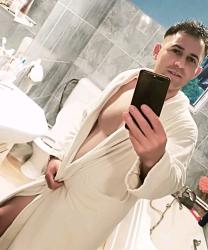 Constanța - Escorta Sexy - Escorta sexy si atenta la detalii te astept la mine domn serios sa-ti ofer cele mai bune servicii de companie, masaj de relaxare, body cu creme si uleiuri parfumate, esti un domn caruia ii place atmosfera atunci suna-ma, nu iti va parea rau.  Detalii la telefon SÂMBĂTA SUNT CU MASAJUL PE CONSTANȚA LA LOCAȚIE SUNT TOATE CONDIȚIILE ȘI DISCREȚIE MAXIMA MASAJ ȘI CLIPE DE NE UITAT BUCI SILICONATE