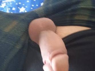 Târgoviște București - Escorta Sexy - Tnar singur masaj relaxare pentru doamne și cupluri curat discreție igiena dotat detalii watap sau telefon