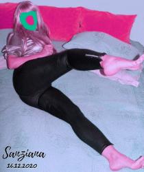 Bucuresti - Escorta Sexy - Esti seful care doreste o secretara personala, open minded dupa munca de la birou si  care are o mare slabiciune pentru nylon fetish si femei frumoase? Pentru acest gen de joc vrei o amanta secreta, discreta, care stie sa te faca sa te simti bine, pe care sa o suni frecvent si sa ii spui ca ai vrea sa o gasesti imbracata intr-o zi in dresuri negre, in alta zi in dresuri rosii, in alta zi in colanti, in alta zi in dresuri de culoarea pielii, etc?  Sunt zeita femdom a nylon-ului, Sanziana, si stiu cum sa imi intru in orice rol.   Te si visezi cum ma pui sa fac lapdance in nylon, sa alunec peste tine imbracata in nylon,  sa ma privesti cum ma mangai si umezesc prin dresuri, sa ma lingi prin dresuri, sa iti eliberez scula infierbantata din inchisoarea pantalonilor si sa ti-o frec intre talpile mele fine imbracate in nylon, sa imi sfasii dresurile intre picioare, ca sa imi infigi in pasarika un vibrator si un dildo in fund, sa iti pun dresurile mele pe fata si sa iti controlez manual orgasmul tot intr-o pereche de dresuri, iar apoi sa ma stropesti cu jet puternic pe dresuri? Abordez orice latura a bdsm-ului, daca mintea ta este mai alunecoasa decat nylon-ul si ai inclinatii spre feminizare/ crossdressing sau masochism si vrei sa fac din tine sclavul/ prizonierul/ tarfa nylon-ului meu in jocuri mai dure sau mai umilitoare, de  supunere, in care sa te pedepsesc corporal, sa te imobilizez, sa te sodomizez cu straponul.  Suna-ma! Nylonul lucios si alunecos ma va transforma in obiectul stralucitor al dorintei tale.  Programarile  se fac de preferat cu o zi sau doua inainte sau cel putin cu o ora inainte in cazul fericit in care ma gasesti disponibila. 